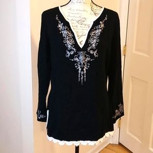 Capri emboidered black top size Large